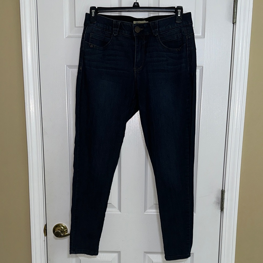 Democracy Skinny Leg Dark Indigo Blue Jeans women’s size 12